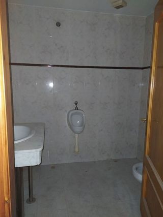 Local comercial en alquiler en Plaza de toros - Venta Vargas - Capitania en San Fernando