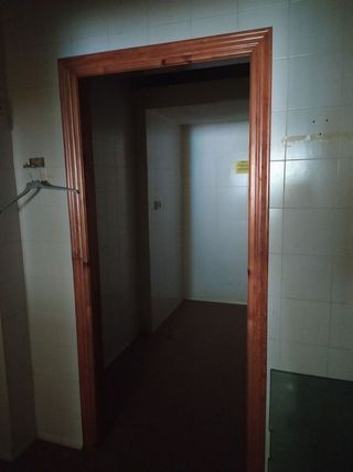 Local comercial en alquiler en Plaza de toros - Venta Vargas - Capitania en San Fernando