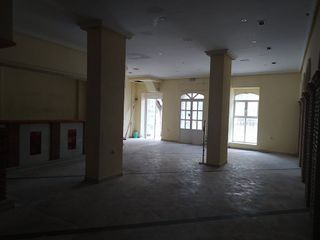 Local comercial en alquiler en Plaza de toros - Venta Vargas - Capitania en San Fernando