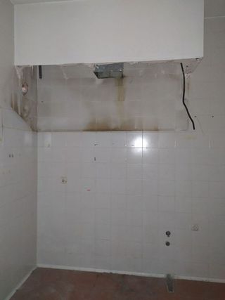 Local comercial en alquiler en Plaza de toros - Venta Vargas - Capitania en San Fernando