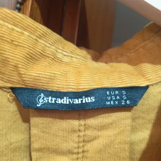 2 camisas Stradivarius