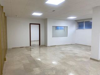 Local comercial en alquiler en Atarfe