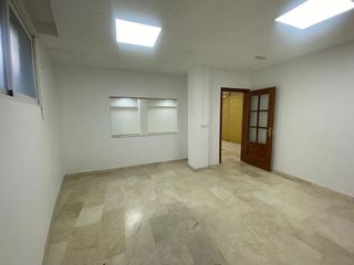 Local comercial en alquiler en Atarfe