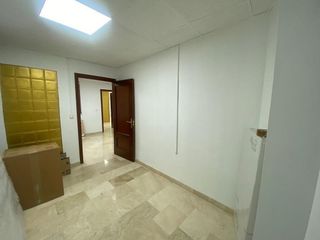 Local comercial en alquiler en Atarfe