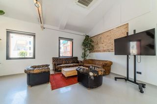 Local comercial en alquiler en Numancia en Madrid