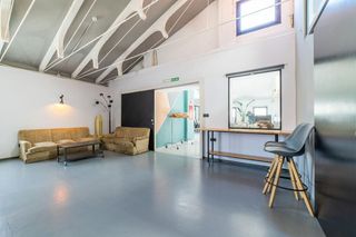 Local comercial en alquiler en Numancia en Madrid