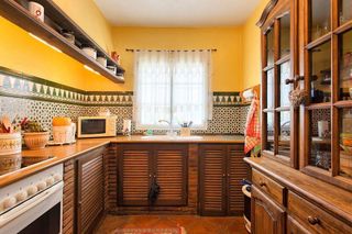 Casa adosada en venta en Benahavís