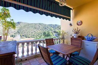Casa adosada en venta en Benahavís