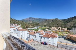 Casa adosada en venta en Benahavís