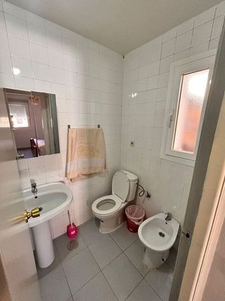 Casa adosada en venta en Guadix