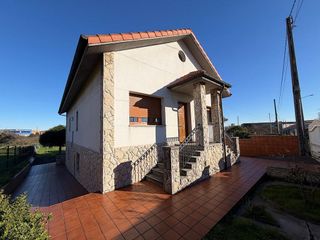 Chalet en venta en Tremañes en Gijón