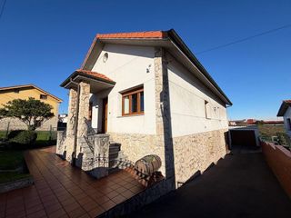 Chalet en venta en Tremañes en Gijón