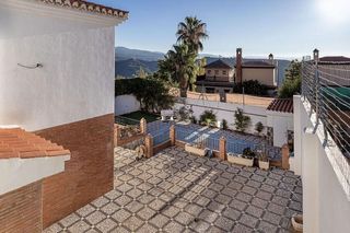 Chalet en venta en Crta. De la Sierra en Granada