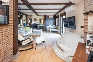 Chalet en venta en Albolote