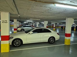 Garaje en venta en Nueva Andalucía centro en Marbella