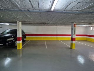 Garaje en venta en Nueva Andalucía centro en Marbella
