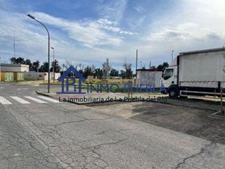 Solar en venta en Puebla del Río (La)