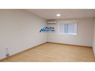 Oficina en alquiler en La Estación en Badajoz