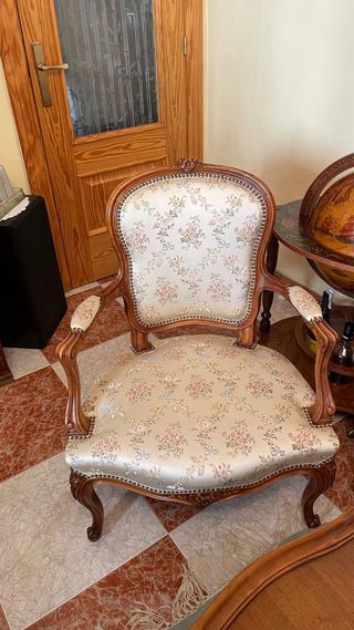 Sofá y 2 sillones estilo isabelino