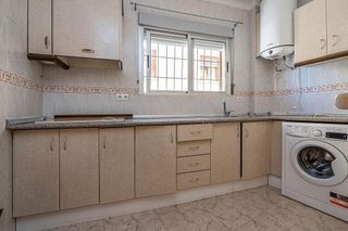 Chalet en venta en Guadix