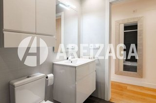 Piso en venta en Centro en San Sebastián-Donostia