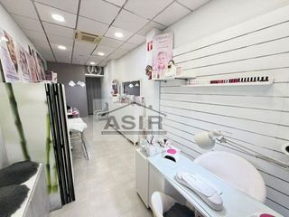 Local comercial en venta en L'Alquenència en Alzira
