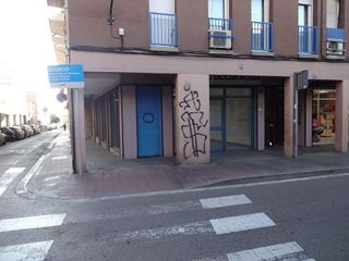 Local comercial en alquiler en Centre en Ripollet
