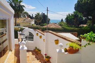 Chalet en alquiler en El Faro de Calaburra - Chaparral en Mijas