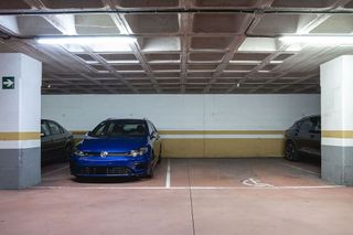 Garaje en alquiler en Zona Teatro Campoamor en Oviedo