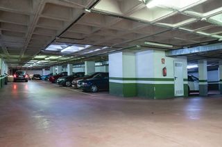 Garaje en alquiler en Zona Teatro Campoamor en Oviedo