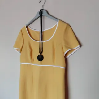 Vestido amarillo talla L