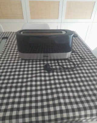 Tostador Negro y Plateado