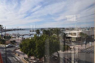 Piso en venta en Centro en Santa Pola