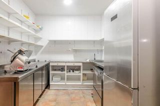 Local comercial en venta en La Pola Siero en Siero