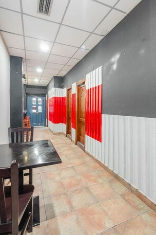 Local comercial en venta en La Pola Siero en Siero