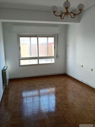 Piso en venta en Feria en Albacete