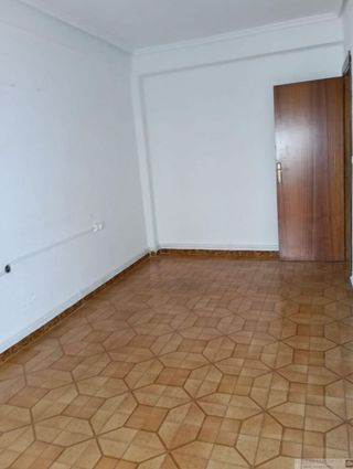 Piso en venta en Feria en Albacete