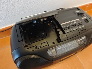 Panasonic RX-DS10 Radio CD Cassette Boombox OK