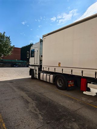 Camión Renault Magnum 480