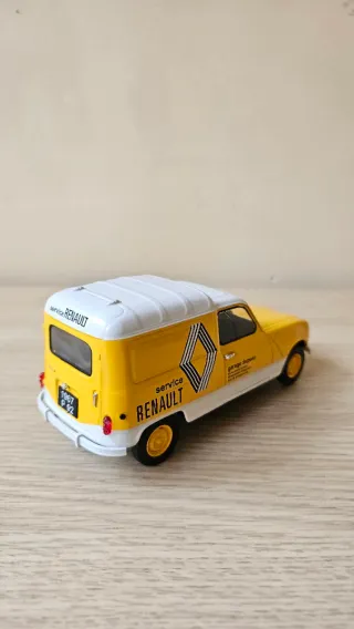 Renault 4 Furgoneta Service 1:24 cuatro latas