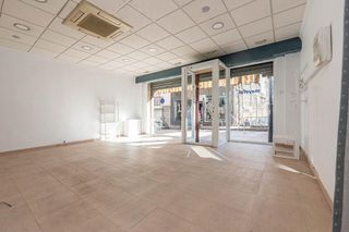 Local comercial en venta en Las Tres Cruces en Armilla