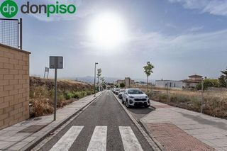 Terreno en venta en Zubia (La)
