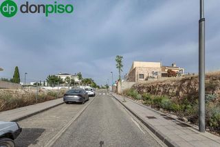 Terreno en venta en Zubia (La)
