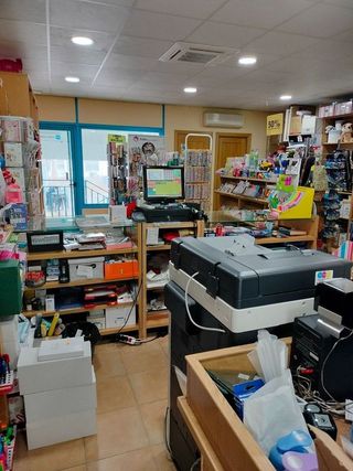 Local comercial en venta en Torres de la Alameda