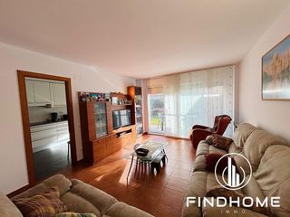 Casa adosada en venta en Olot