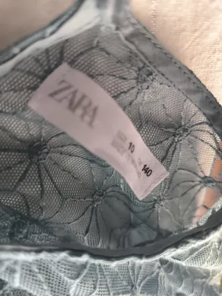 Vestido de niña verde azulado