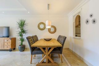 Piso en alquiler en Los Naranjos - Las Brisas en Marbella