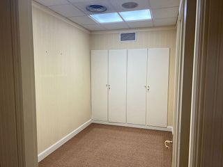 Local comercial en alquiler en Campo San Francisco - Plaza de América en Oviedo