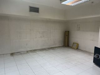 Local comercial en alquiler en Campo San Francisco - Plaza de América en Oviedo