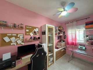 Casa adosada en venta en Mengíbar